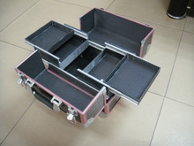 Jerry posted a sell offer for Aluminum road case